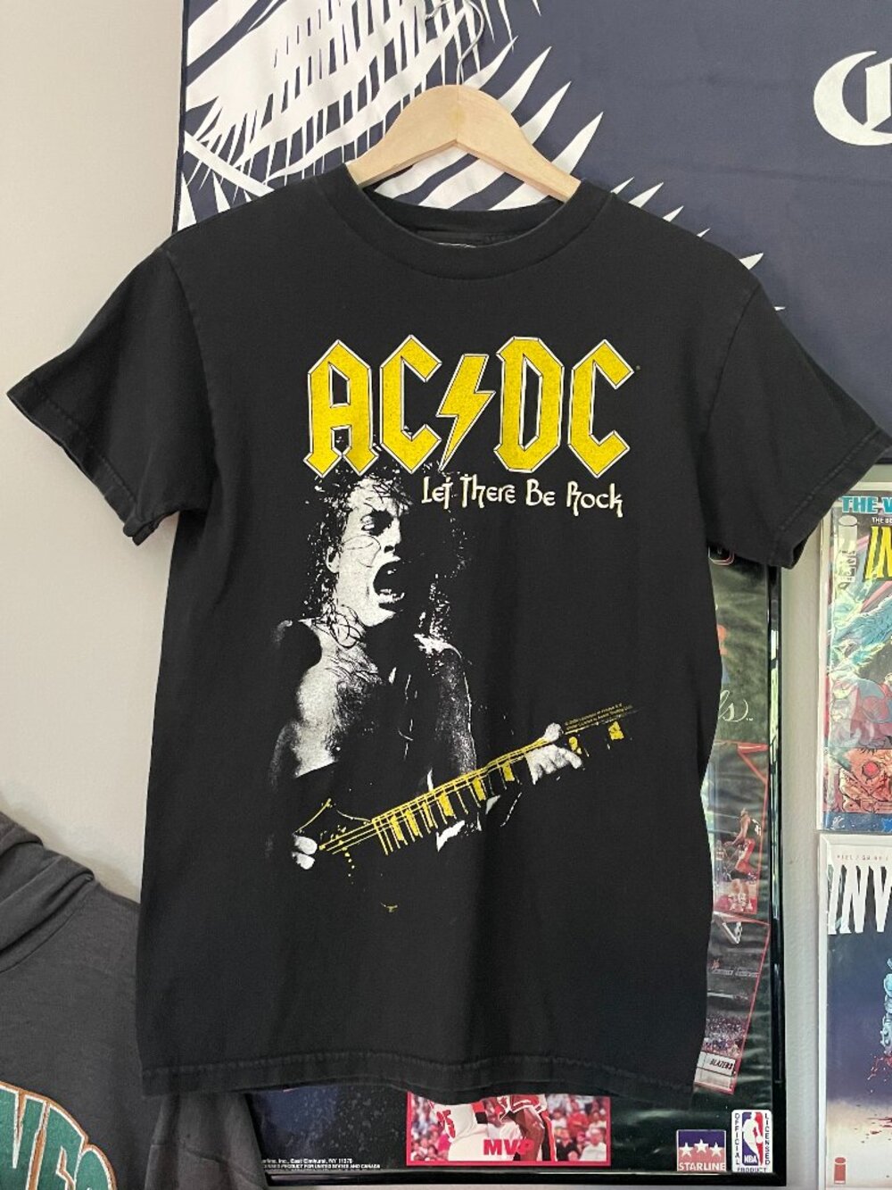 Vintage 2009 AC/DC Let There Be Rock T-shirt